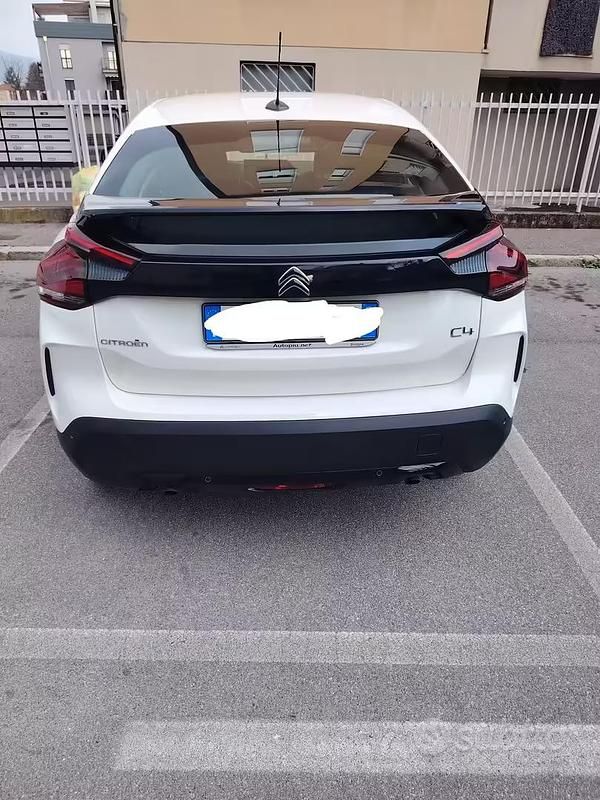 Usata Citroën C4 131 CV (96 kW) 2022 SUV