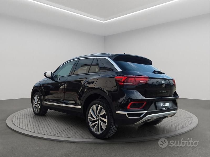 Usata VW T-Roc Style 116 CV (85 kW) 2022 Nero SUV