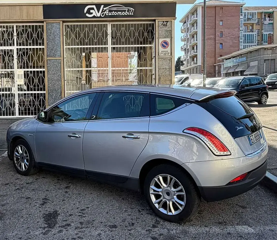Usata Lancia Delta Gold 120 CV (88 kW) 2013 Other Utilitaria