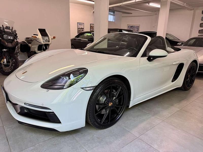 Usata Porsche Boxster Sport 299 CV (219 kW) 2018 Pure white Cabrio
