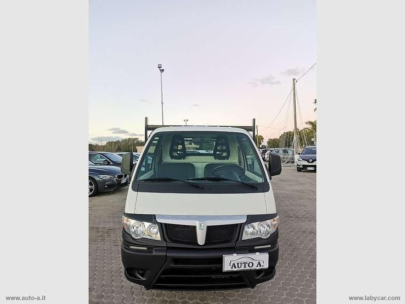 Begagnad Piaggio Porter 80 HK (58 kW) 2018 Vit Van