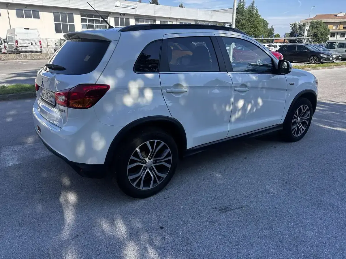 Usata Mitsubishi ASX Invite 114 CV (83 kW) 2016 Other SUV