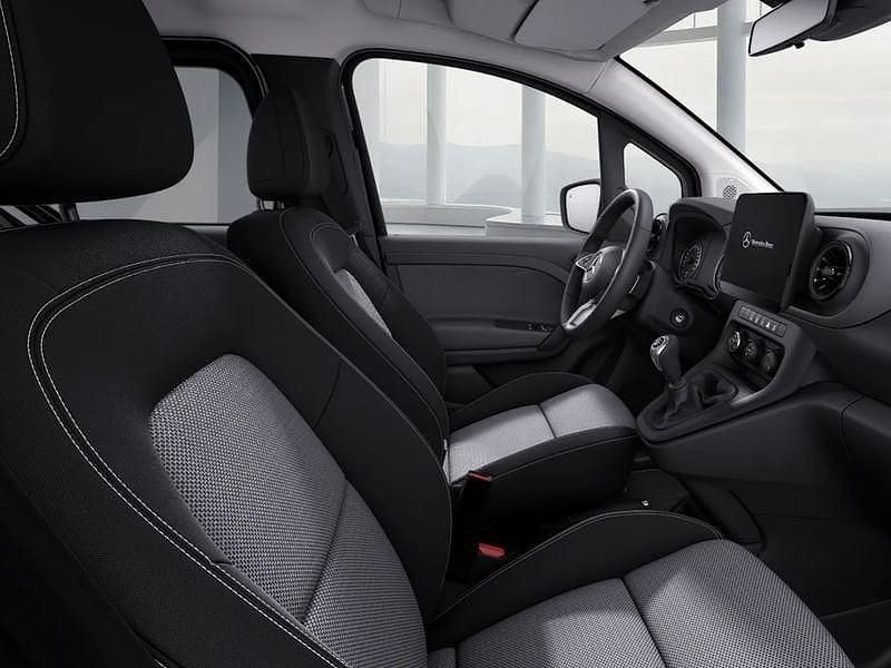Ny Mercedes Citan 112 116 HK (85 kW) 2025 Svart Kombi
