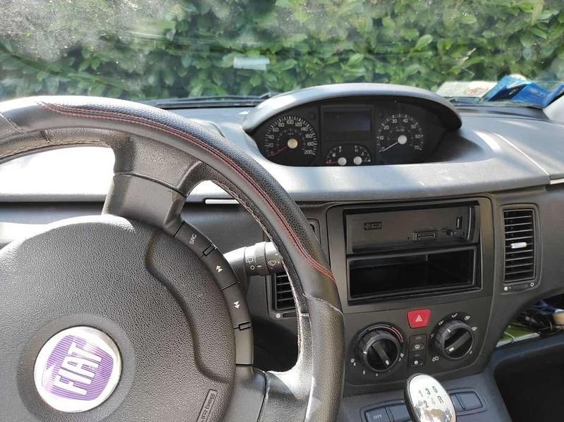 Usata Fiat Idea 77 CV (56 kW) 2009 Grigio Monovolume