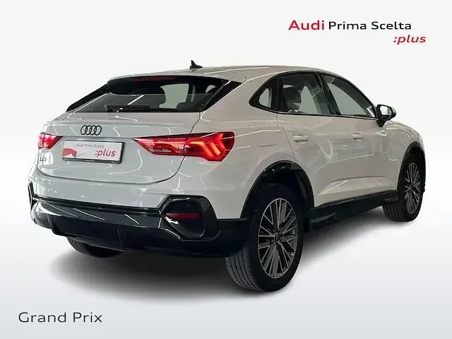 Usata Audi Q3 Sportback Business Plus 150 CV (110 kW) 2023 Bianco ghiaccio metallizzato SUV