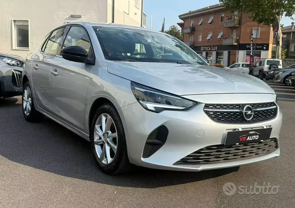 Usata Opel Corsa Elegance 101 CV (74 kW) 2023 Utilitaria