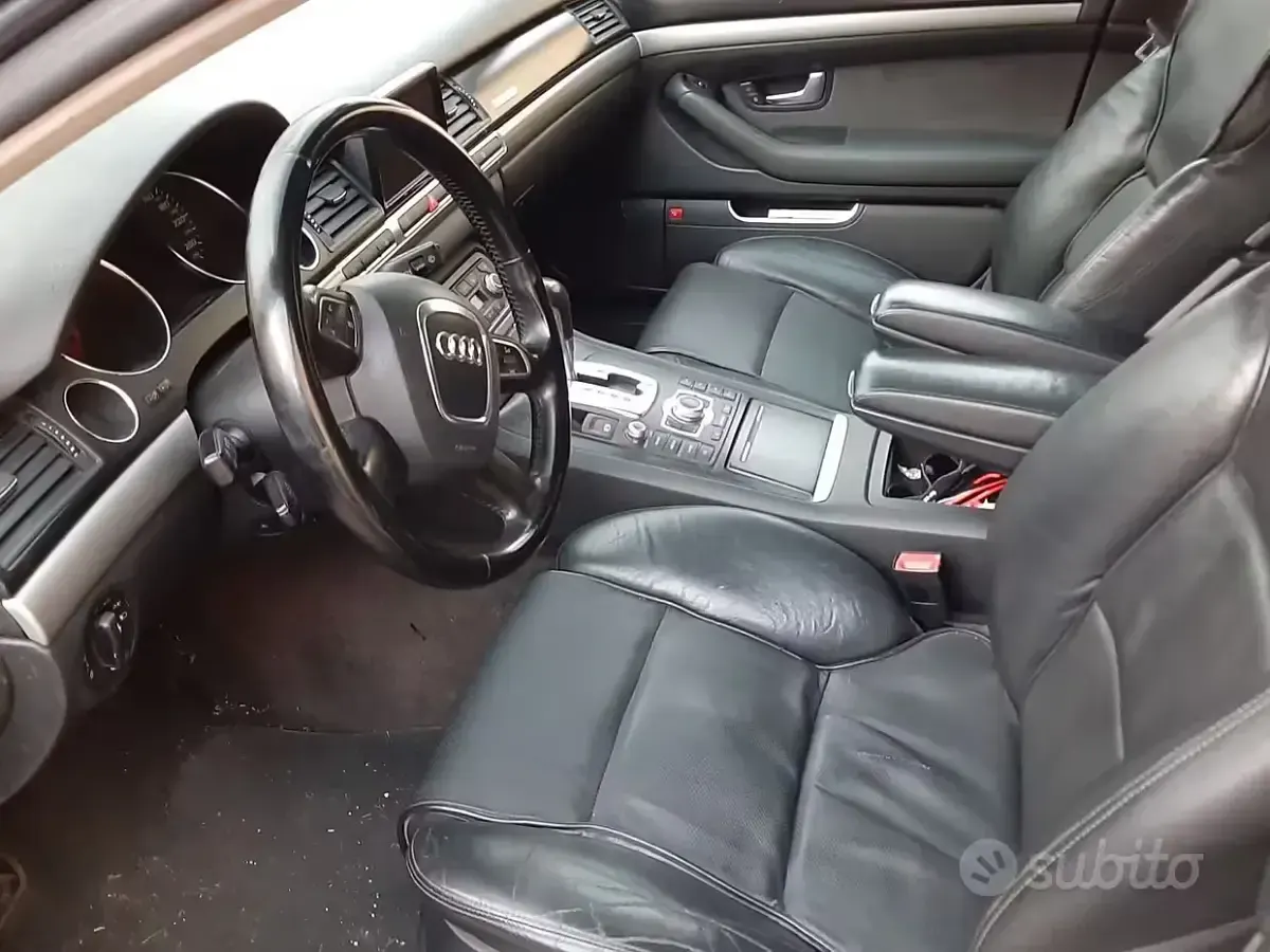 Usata Audi A8 Ambiente 233 CV (171 kW) 2008 Grigio Berlina