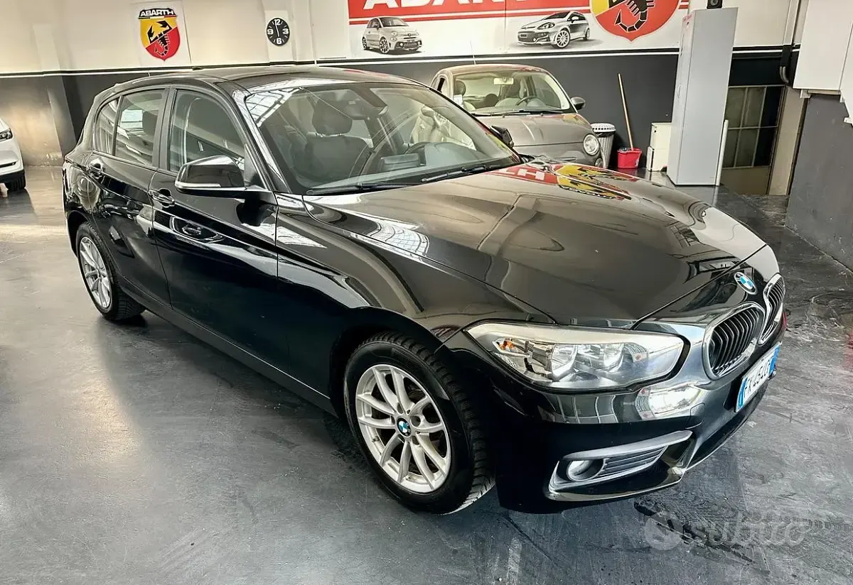 Usata BMW 118 Advantage 150 CV (110 kW) 2019 Nero Utilitaria