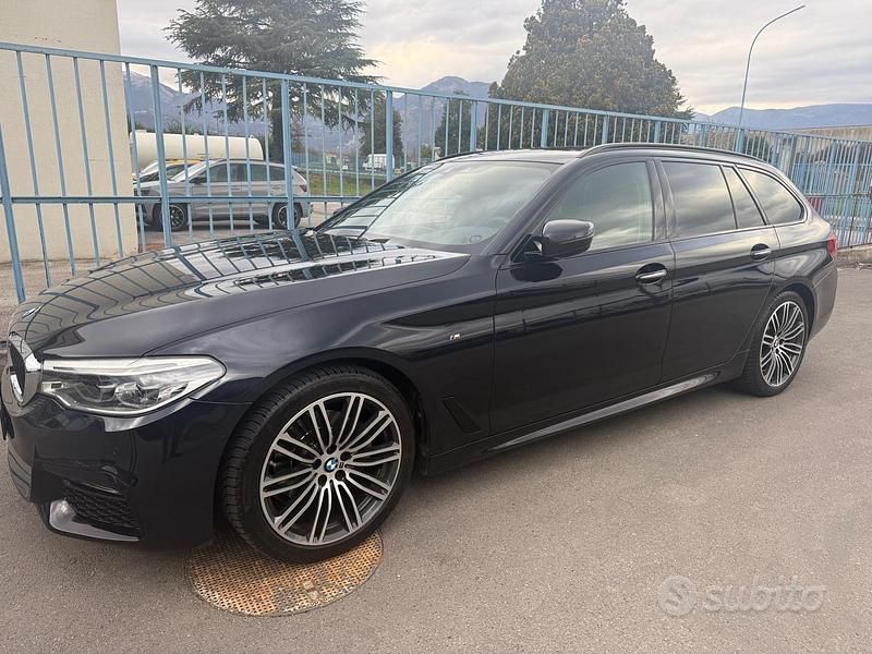 Usata BMW 520 M Sport 190 CV (139 kW) 2018 Blu Station wagon