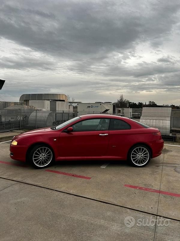Usata Alfa Romeo GT 150 CV (110 kW) 2004 Coupé