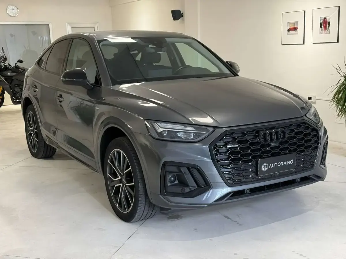 Usata Audi Q5 S-line plus 204 CV (150 kW) 2022 Grigio SUV