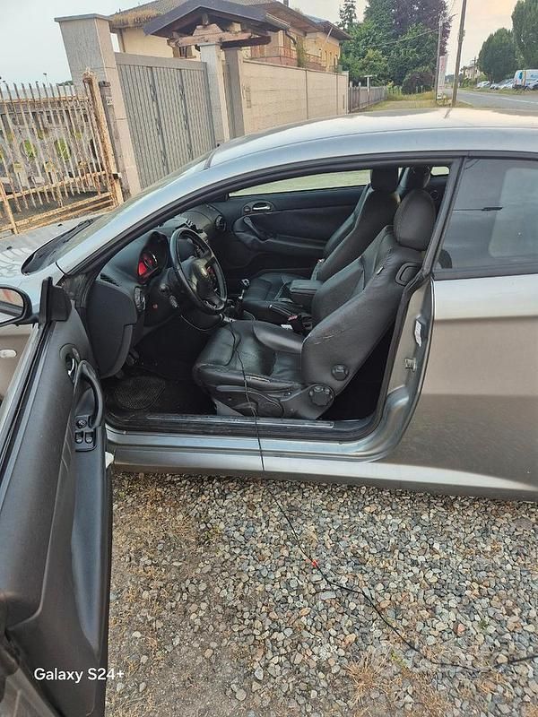 Usata Alfa Romeo GT 200 CV (147 kW) 2008 Grigio Coupé