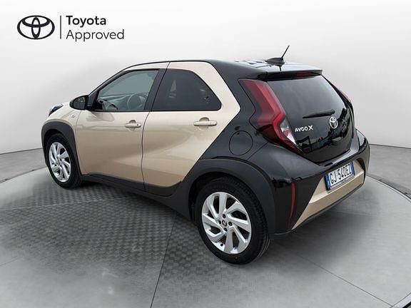 Usata Toyota Aygo X Trend 72 CV (52 kW) 2022 Giallo SUV