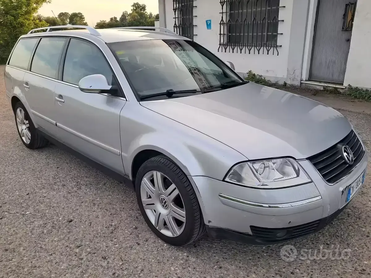 Usata VW Passat 130 CV (95 kW) 2004 Grigio Station wagon