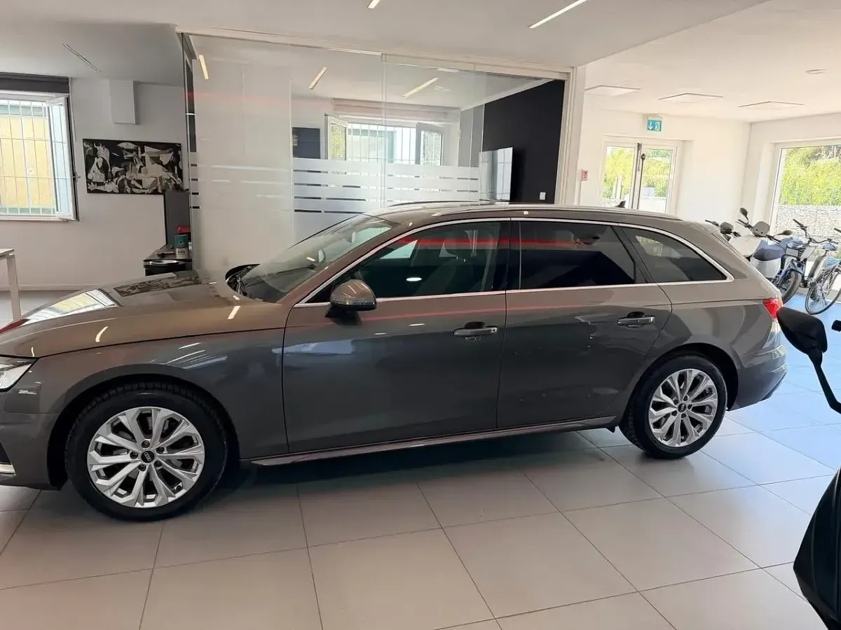 Usata Audi A4 Advanced 135 CV (99 kW) 2022 Grigio Station wagon