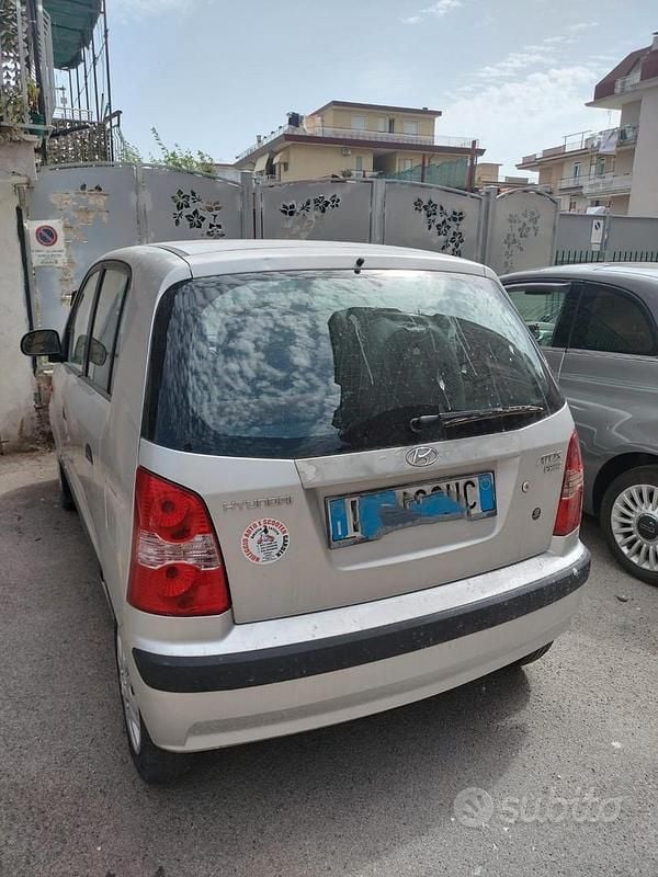 Usata Hyundai Atos 63 CV (46 kW) 2007 Grigio Utilitaria