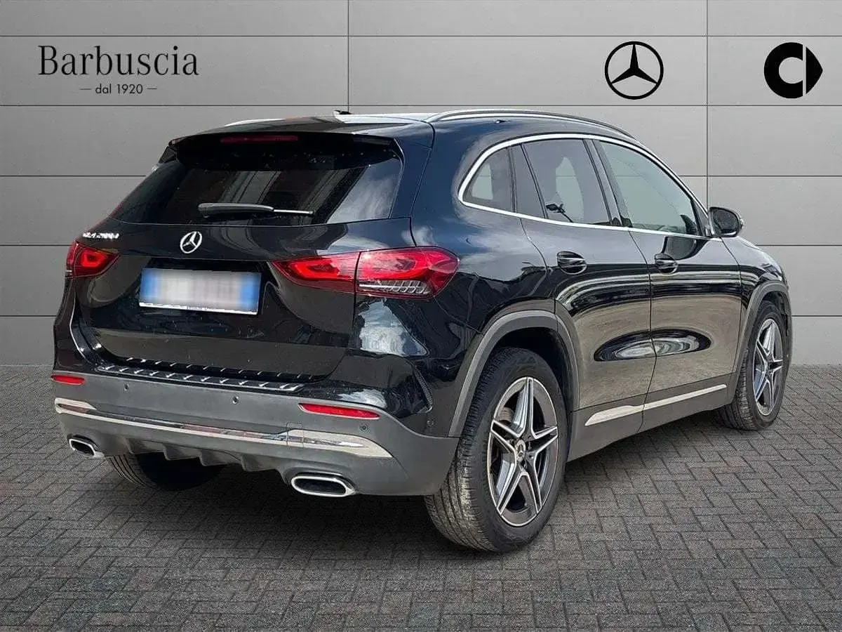 Usata Mercedes GLA200 Premium 150 CV (110 kW) 2023 Nero SUV