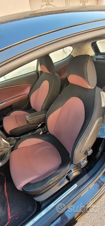Usata Alfa Romeo MiTo 79 CV (58 kW) 2011 Nero Utilitaria