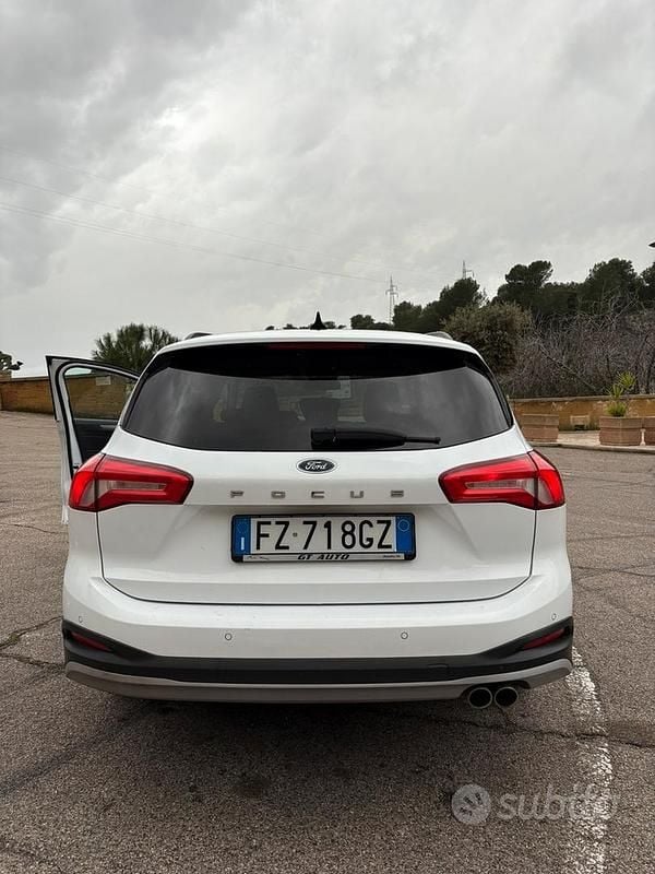 Usata Ford Focus Active 120 CV (88 kW) 2020 Bianco Station wagon