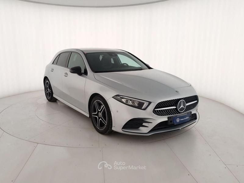 Usata Mercedes A180 Premium 136 CV (100 kW) 2019 Grigio metallizzato Berlina