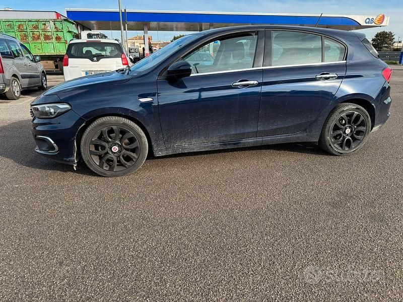 Usata Fiat Tipo 120 CV (88 kW) 2016 Berlina