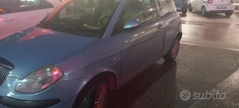 Usata Lancia Ypsilon 2003 Utilitaria