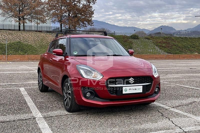 Usata Suzuki Swift 83 CV (61 kW) 2021 Rosso Berlina
