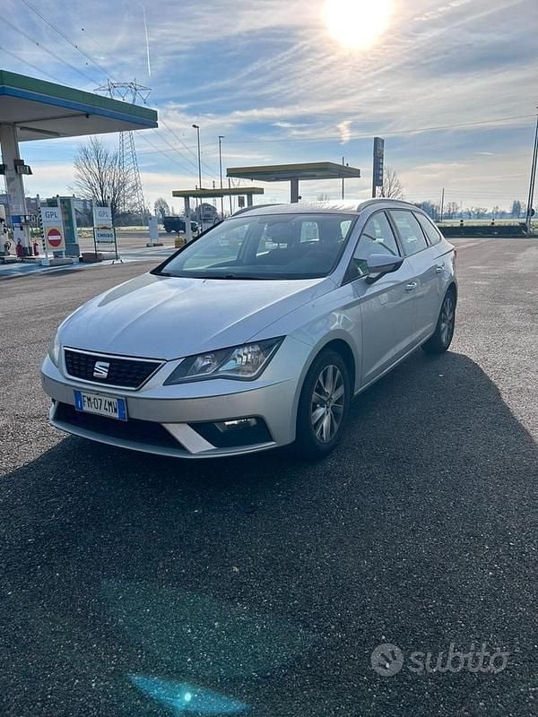 Grigio Usata 2018 Seat Leon ST Station wagon | 8300 € (Super prezzo) - Immagine 1/4