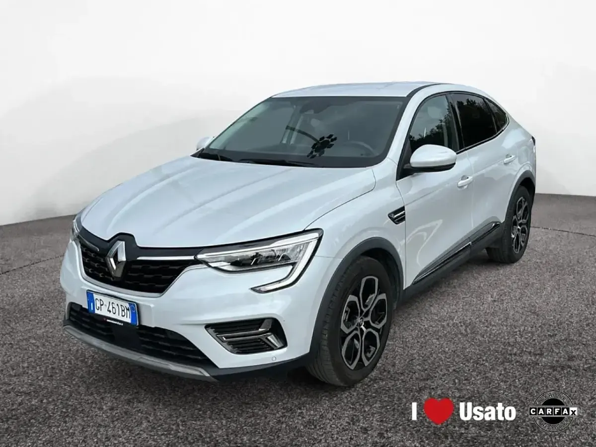 Usata Renault Clio Techno 143 CV (105 kW) 2023 Bianco Utilitaria