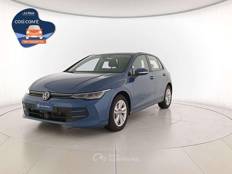 Usata VW Golf VIII Life 116 CV (85 kW) 2025 Anemone blue metallizzato Berlina