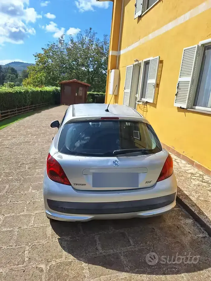 Usata Peugeot 207 73 CV (53 kW) 2009 Berlina