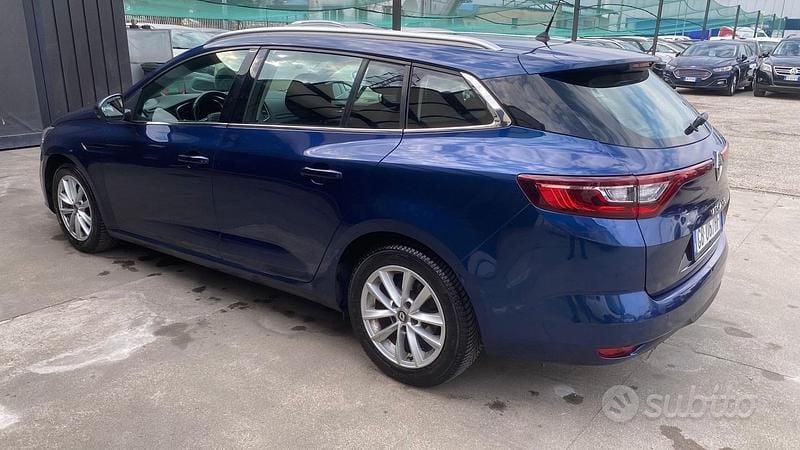 Usata Renault Mégane GrandTour 115 CV (84 kW) 2020 Blu Station wagon