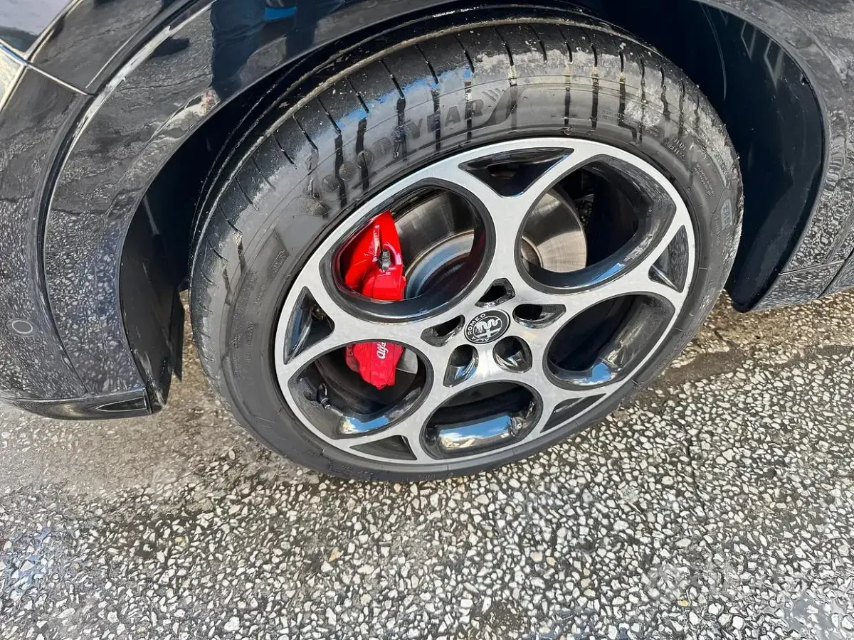 Usata Alfa Romeo Tonale Veloce 131 CV (96 kW) 2024 Nero SUV