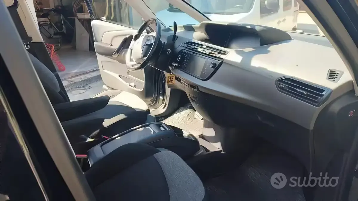 Usata Citroën C4 120 CV (88 kW) 2017 Nero Monovolume