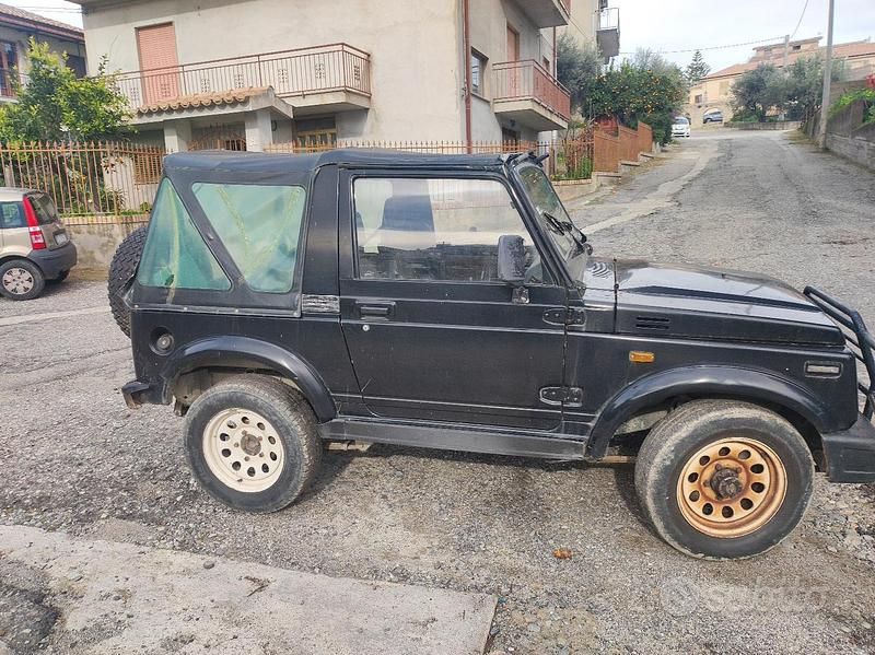 Usata Suzuki Samurai 1990 Nero SUV