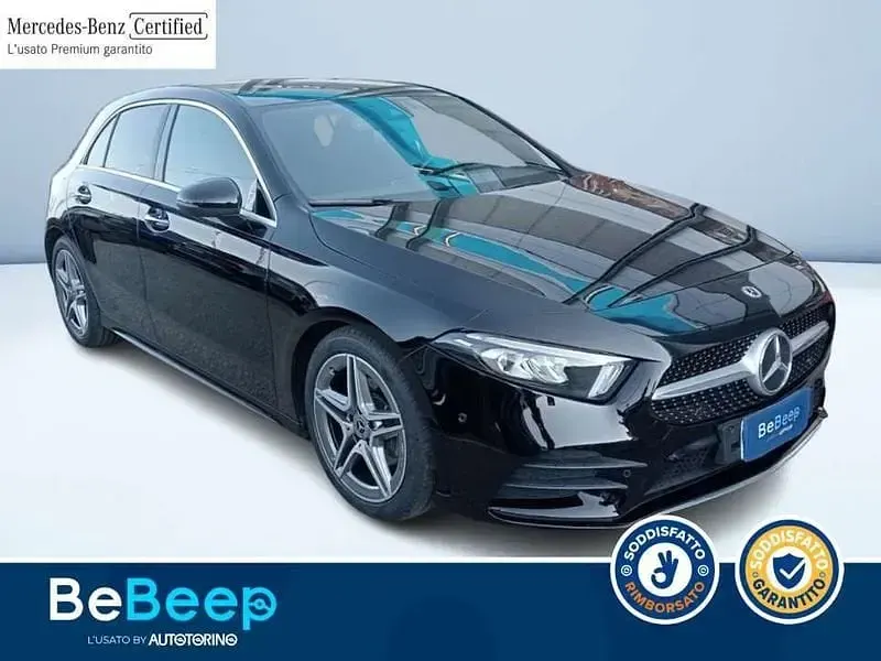 Usata Mercedes A180 Premium 116 CV (85 kW) 2023 Nero pastello Berlina