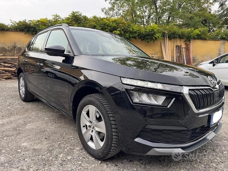 Usata Skoda Kamiq Sport 110 CV (80 kW) 2022 Nero SUV