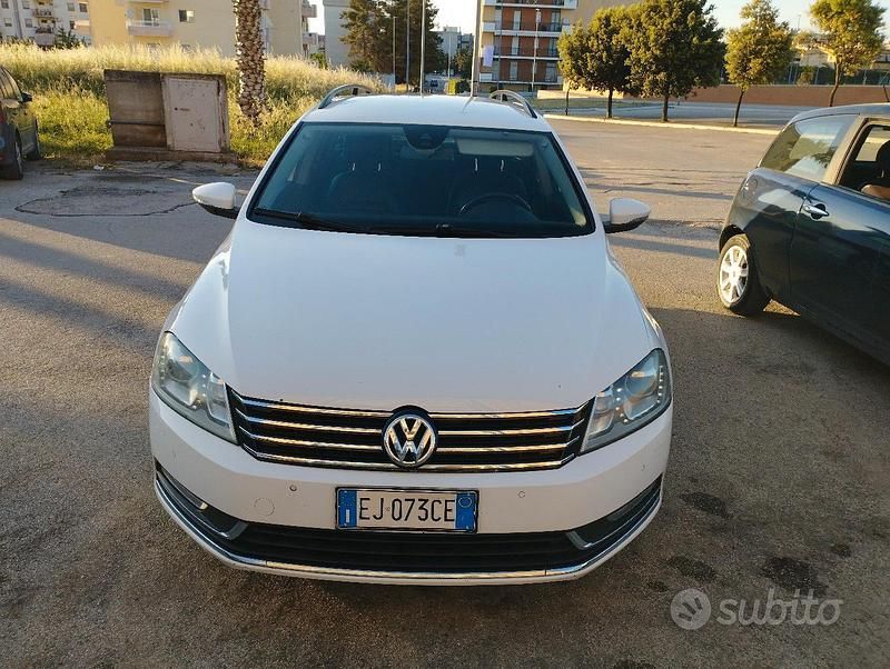 Usata VW Passat 110 CV (80 kW) 2012 Bianco Station wagon