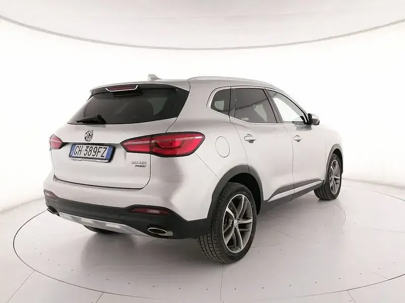 Usata MG HS Exclusive 258 CV (189 kW) 2021 Argento SUV