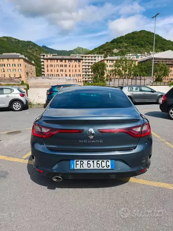 Usata Renault Mégane 110 CV (80 kW) 2018 Grigio Coupé