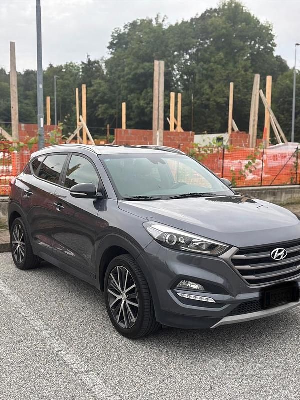 Usata Hyundai Tucson GO! 116 CV (85 kW) 2018 Grigio SUV
