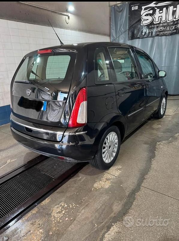 Usata Lancia Musa 2012 Nero Monovolume