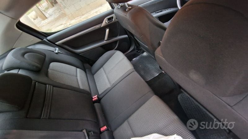 Usata Peugeot 406 109 CV (80 kW) 2009 Grigio Station wagon