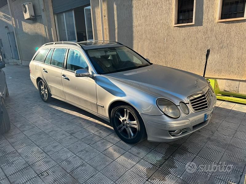 Usata Mercedes E280 231 CV (169 kW) 2006 Station wagon