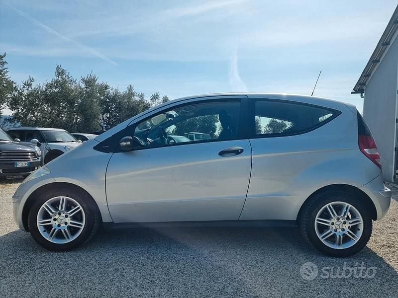 Usata Mercedes A180 Classic 109 CV (80 kW) 2005 Grigio Berlina