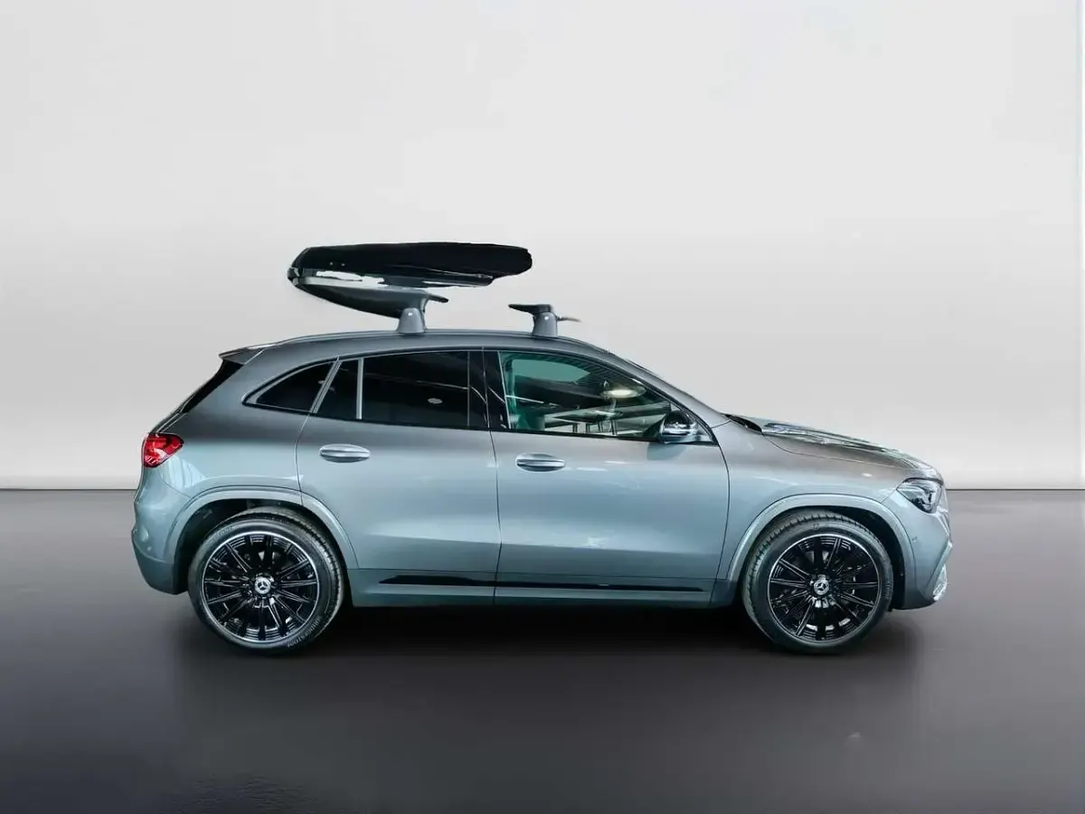 Nuova Mercedes GLA200 150 CV (110 kW) 2026 Grigio montagna SUV