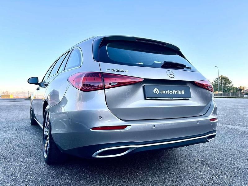 Gebraucht Mercedes C220 Business 200 PS (147 kW) 2022 Silber Kombi