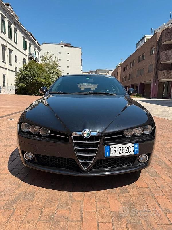Usado Alfa Romeo 159 Ti 170 CV (125 kW) 2013 Negro Familiar