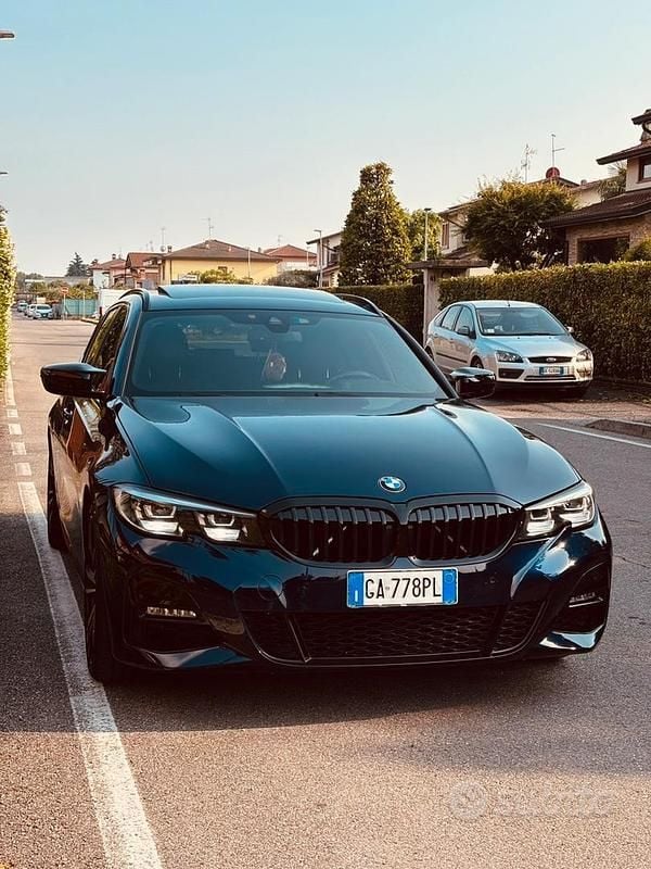 Usata BMW 320 M Sport 190 CV (139 kW) 2020 Blu Station wagon