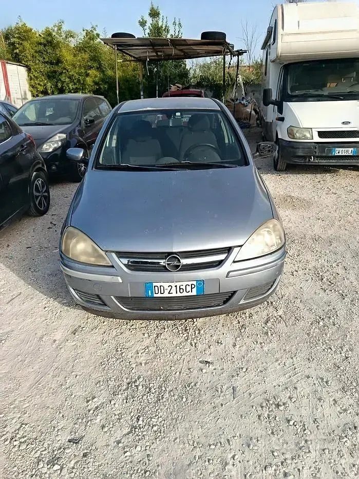 Usata Opel Corsa 60 CV (44 kW) 2006 Grigio Utilitaria
